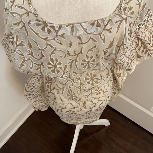 Gorgeous beach cover from Kareenas in size small - Picture 10 of 12